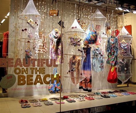 How Much Is Art Storefronts: A Deeper Dive into the Visual Merchandising of Art